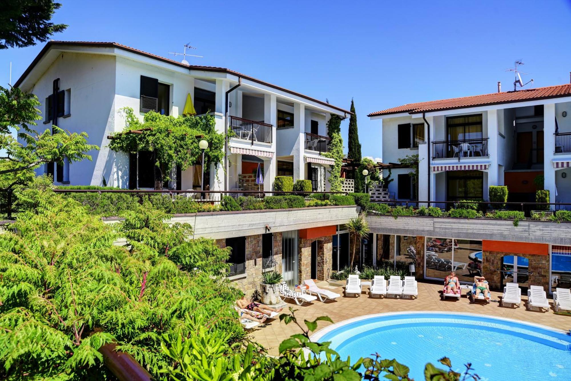 Italsol Residence Riai Moniga del Garda Rom bilde