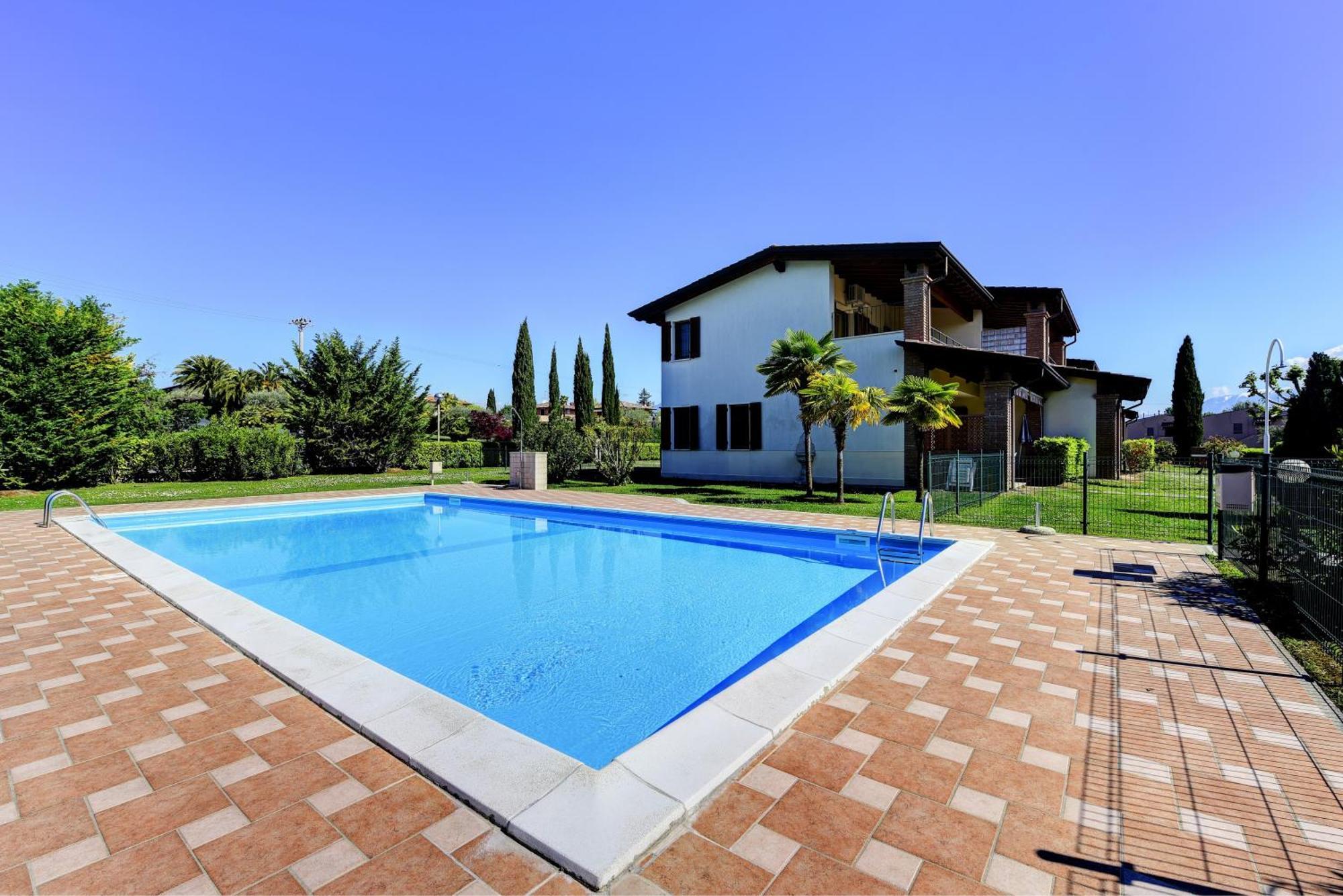 Italsol Residence Riai Moniga del Garda Rom bilde