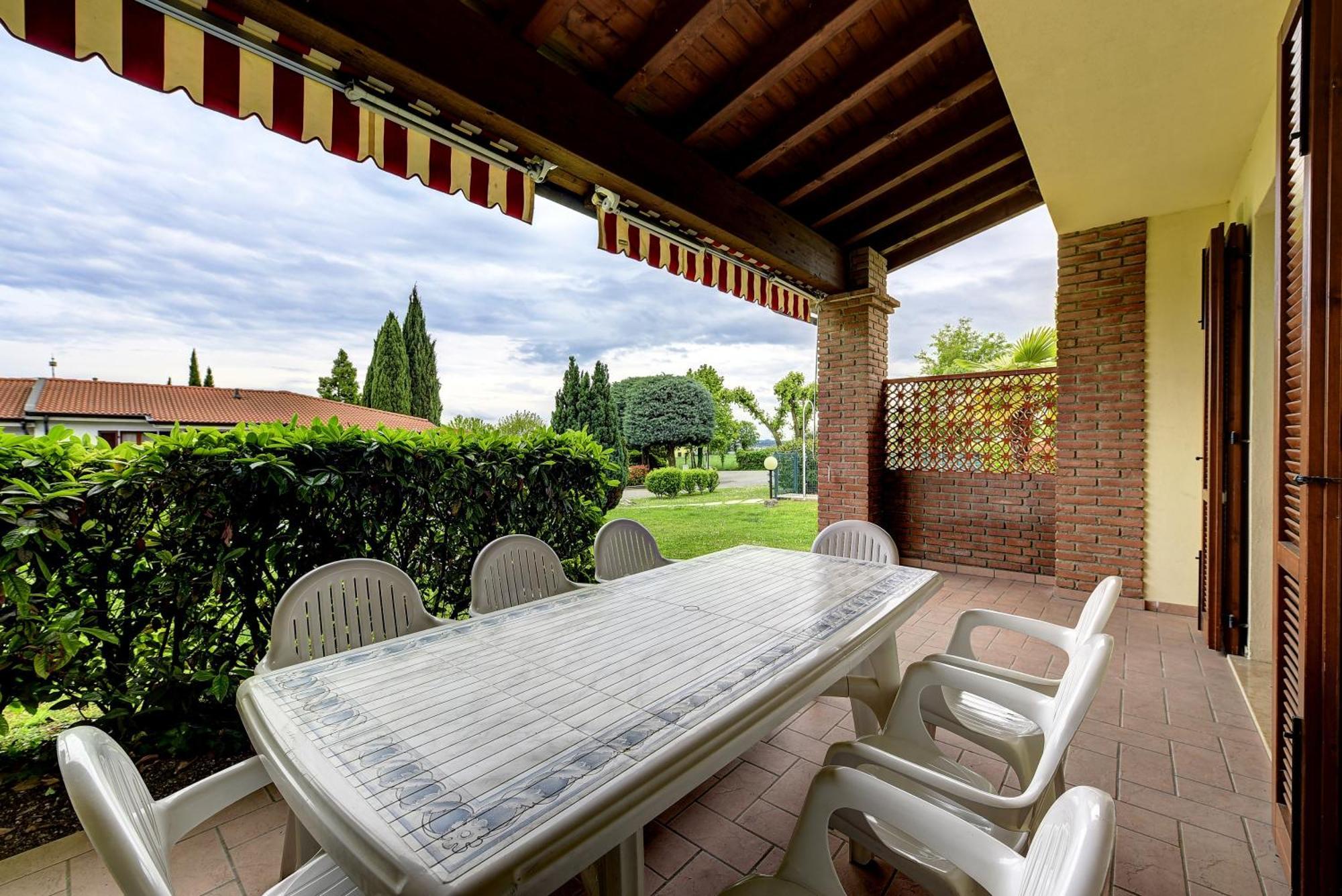 Italsol Residence Riai Moniga del Garda Rom bilde